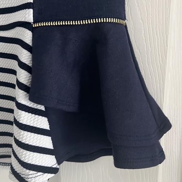 Juniors peplum sleeveless blue and white size M top - Picture 5 of 10